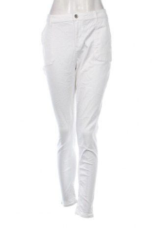 Damen Jeans Yessica, Größe L, Farbe Weiß, Preis 20,18 €