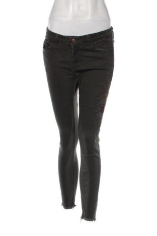 Damen Jeans Zara, Größe M, Farbe Grün, Preis 10,33 €