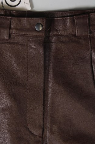 Pantaloni scurți de femei, Mărime XS, Culoare Maro, Preț 49,87 Lei