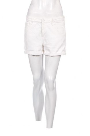 Дамски къс панталон, Размер M, Цвят Бял, Цена 10,73 лв.