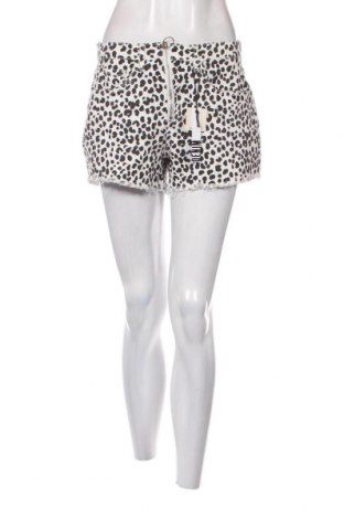 Γυναικείο κοντό παντελόνι, Μέγεθος M, Χρώμα Πολύχρωμο, Τιμή 13,71 €