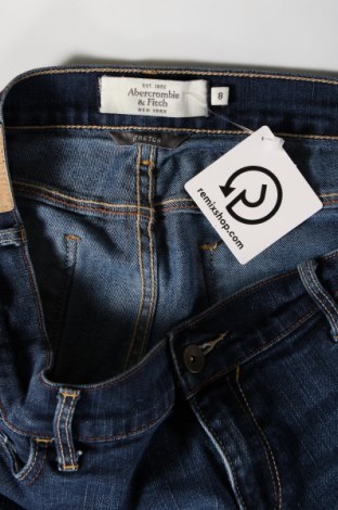 Дамски къс панталон Abercrombie & Fitch, Размер M, Цвят Син, Цена 24,30 лв.