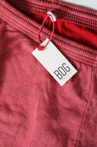 Дамски къс панталон BDG, Размер M, Цвят Розов, Цена 77,00 лв.