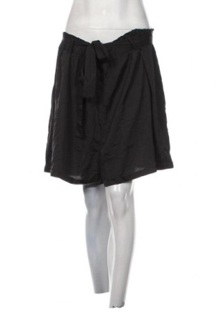 Γυναικείο κοντό παντελόνι Boohoo, Μέγεθος XL, Χρώμα Μαύρο, Τιμή 8,79 €