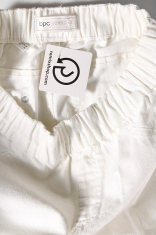 Damen Shorts Bpc Bonprix Collection, Größe M, Farbe Ecru, Preis € 10,00