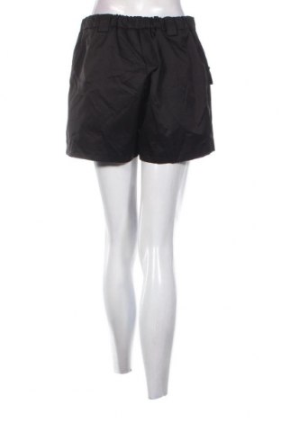 Γυναικείο κοντό παντελόνι Cropp, Μέγεθος L, Χρώμα Μαύρο, Τιμή 10,78 €