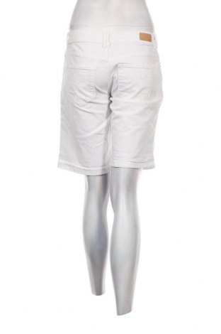 Дамски къс панталон Esprit, Размер S, Цвят Бял, Цена 33,24 лв.