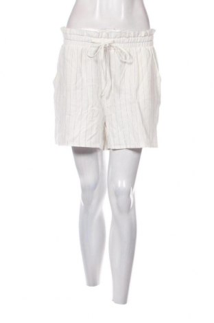 Дамски къс панталон Etam, Размер S, Цвят Бял, Цена 18,90 лв.