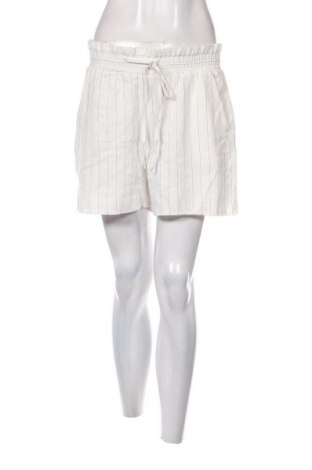 Дамски къс панталон Etam, Размер S, Цвят Бял, Цена 76,83 лв.