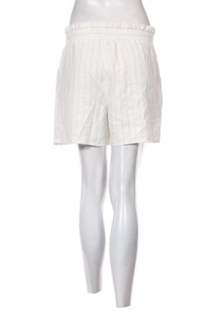 Pantaloni scurți de femei Etam, Mărime S, Culoare Alb, Preț 119,56 Lei