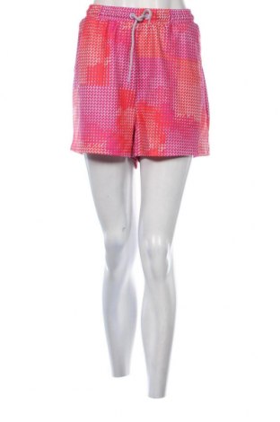 Γυναικείο κοντό παντελόνι FILA, Μέγεθος XL, Χρώμα Πολύχρωμο, Τιμή 17,86 €