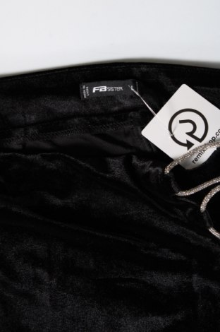 Γυναικείο κοντό παντελόνι Fb Sister, Μέγεθος L, Χρώμα Μαύρο, Τιμή 4,96 €