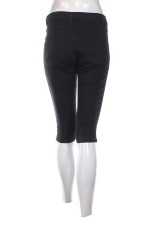 Дамски къс панталон Fisherfield, Размер M, Цвят Черен, Цена 19,55 лв.