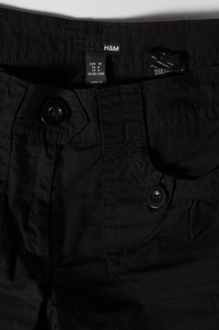 Дамски къс панталон H&M, Размер S, Цвят Черен, Цена 7,23 лв.