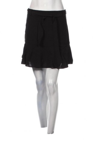 Дамски къс панталон LeGer By Lena Gercke, Размер M, Цвят Черен, Цена 77,00 лв.