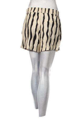 Damen Shorts LeGer By Lena Gercke X About you, Größe M, Farbe Mehrfarbig, Preis € 7,54