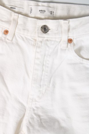 Дамски къс панталон Mango, Размер XXS, Цвят Бял, Цена 19,75 лв.