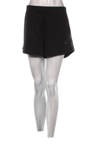 Γυναικείο κοντό παντελόνι Nike, Μέγεθος L, Χρώμα Μαύρο, Τιμή 17,86 €
