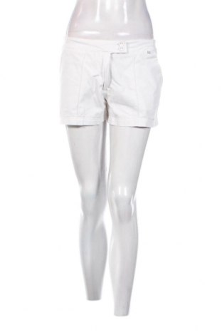 Γυναικείο κοντό παντελόνι Nike, Μέγεθος S, Χρώμα Λευκό, Τιμή 10,43 €