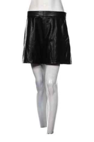 Γυναικείο κοντό παντελόνι Pinko, Μέγεθος M, Χρώμα Μαύρο, Τιμή 44,23 €