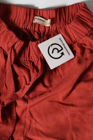 Pantaloni scurți de femei Pull&Bear, Mărime S, Culoare Roșu, Preț 45,18 Lei