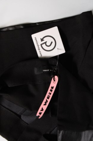 Γυναικείο κοντό παντελόνι Tally Weijl, Μέγεθος S, Χρώμα Μαύρο, Τιμή 4,15 €
