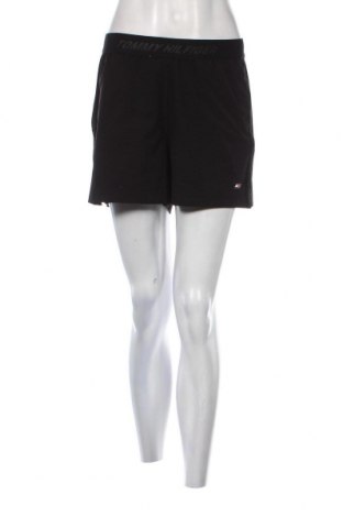 Дамски къс панталон Tommy Hilfiger, Размер S, Цвят Черен, Цена 87,60 лв.