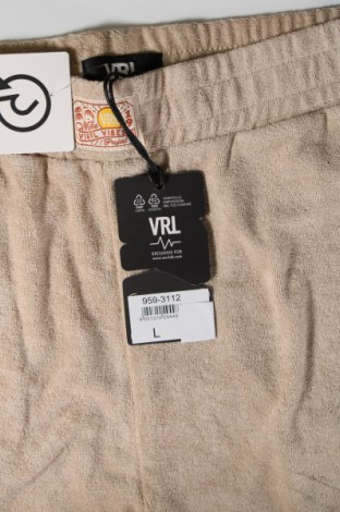 Дамски къс панталон Viral Vibes, Размер L, Цвят Бежов, Цена 11,55 лв.