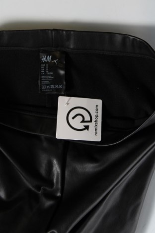 Дамски кожен панталон H&M, Размер M, Цвят Черен, Цена 14,78 лв.