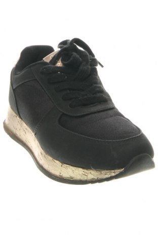 Дамски обувки Chika 10, Размер 38, Цвят Черен, Цена 32,70 лв.