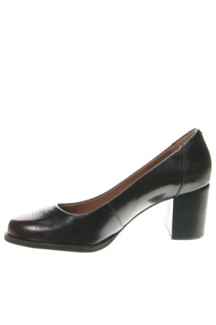 Дамски обувки Clarks, Размер 39, Цвят Червен, Цена 88,98 лв.