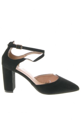 Дамски обувки GOGO Sandals, Размер 39, Цвят Черен, Цена 71,71 лв.