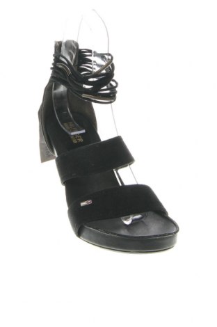 Γυναικεία παπούτσια Tommy Hilfiger, Μέγεθος 39, Χρώμα Μαύρο, Τιμή 141,19 €