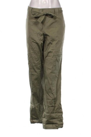 Γυναικείο παντελόνι Bpc Bonprix Collection, Μέγεθος XL, Χρώμα Πράσινο, Τιμή 17,94 €