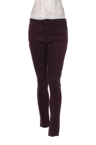 Дамски панталон C&A, Размер M, Цвят Лилав, Цена 3,19 лв.