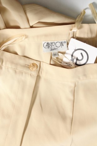 Γυναικείο παντελόνι Cartoon, Μέγεθος S, Χρώμα  Μπέζ, Τιμή 9,30 €