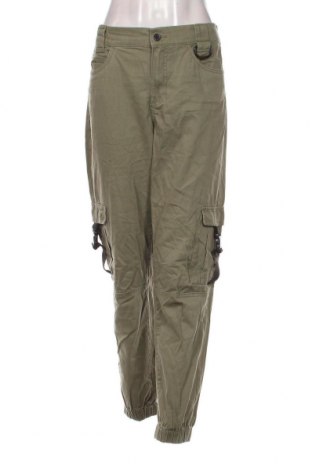 Дамски панталон Clockhouse, Размер M, Цвят Зелен, Цена 42,80 лв.