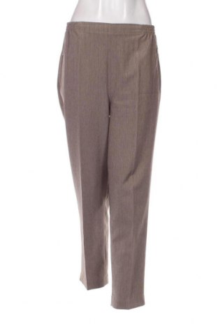 Дамски панталон New Fashion, Размер S, Цвят Бежов, Цена 54,15 лв.