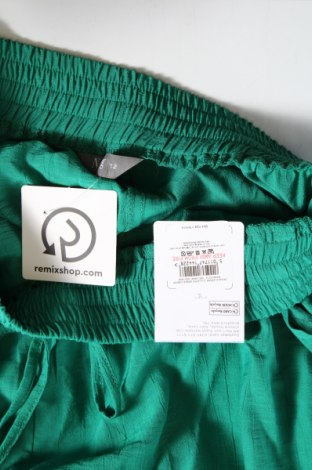 Дамски панталон Nutmeg, Размер M, Цвят Зелен, Цена 18,45 лв.