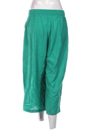 Дамски панталон Nutmeg, Размер M, Цвят Зелен, Цена 16,17 лв.
