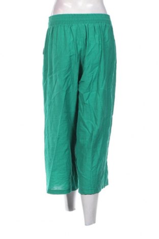 Дамски панталон Nutmeg, Размер M, Цвят Зелен, Цена 25,22 лв.