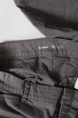 Дамски панталон Old Navy, Размер L, Цвят Сив, Цена 41,00 лв.