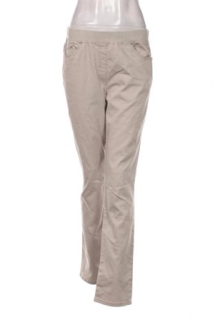 Дамски панталон Raphaela By Brax, Размер M, Цвят Бежов, Цена 40,80 лв.