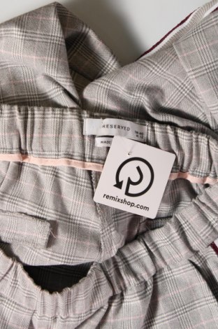 Дамски панталон Reserved, Размер M, Цвят Сив, Цена 13,12 лв.