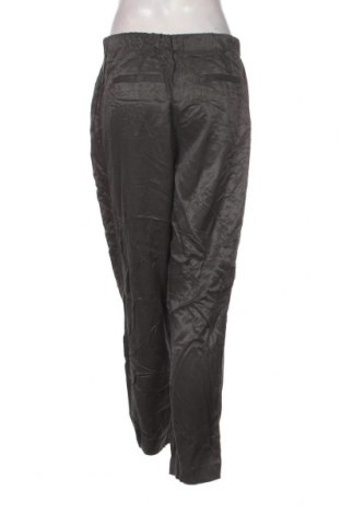 Дамски панталон S.Oliver, Размер S, Цвят Сив, Цена 41,00 лв.