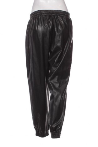 Γυναικείο παντελόνι Toi & Moi, Μέγεθος S, Χρώμα Μαύρο, Τιμή 21,00 €