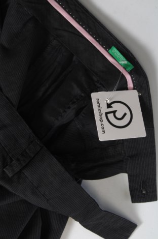 Damskie spodnie United Colors Of Benetton, Rozmiar M, Kolor Czarny, Cena 52,85 zł