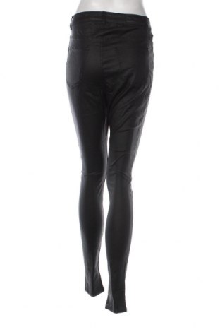 Γυναικείο παντελόνι Vero Moda, Μέγεθος M, Χρώμα Μαύρο, Τιμή 2,67 €