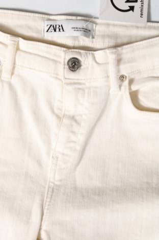 Γυναικείο παντελόνι Zara, Μέγεθος S, Χρώμα Λευκό, Τιμή 4,51 €