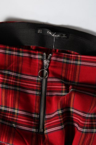 Pantaloni de femei Zara, Mărime S, Culoare Roșu, Preț 31,00 Lei